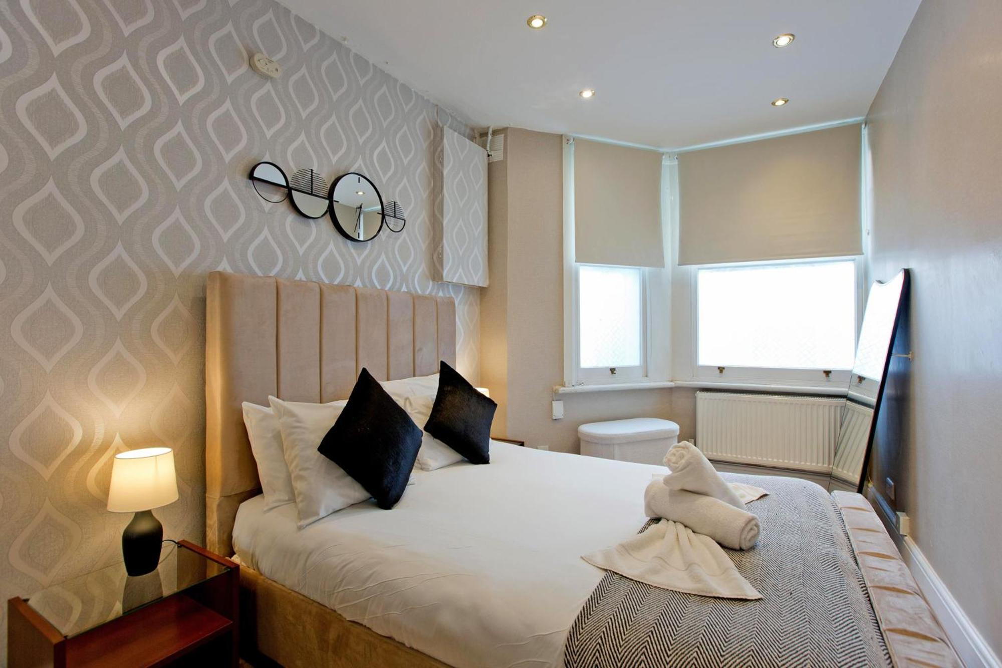 Imperial Earls Court Apartments London Eksteriør billede